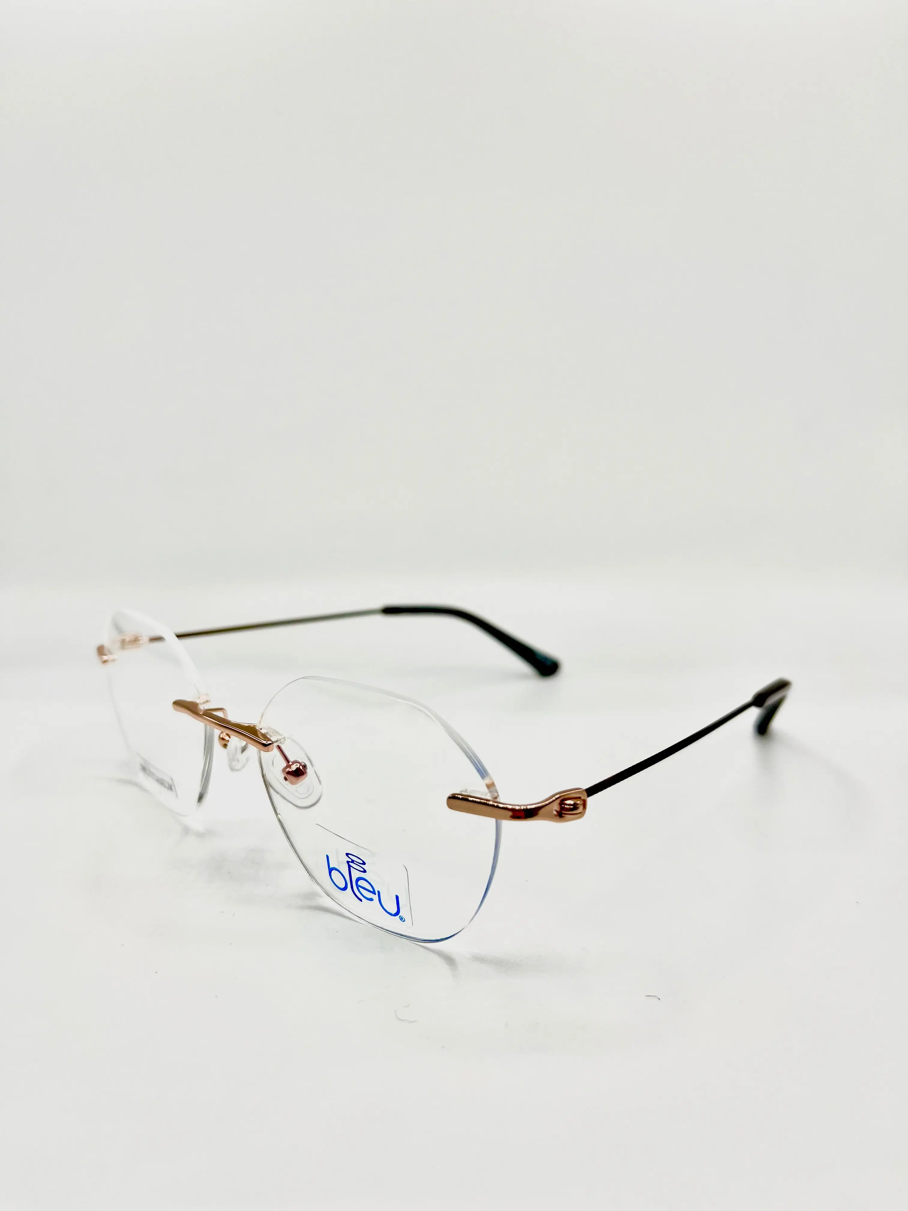 Blue 8085, photo 1 of 6